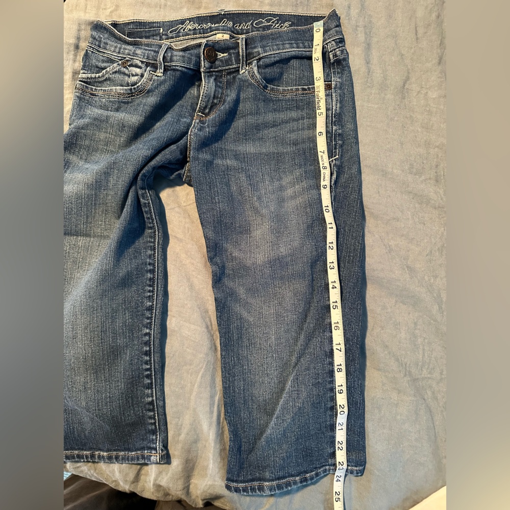 Abercrombie & Fitch Denim Vintage Y2K Low Rise Capri Size 2 - Picture 5 of 6